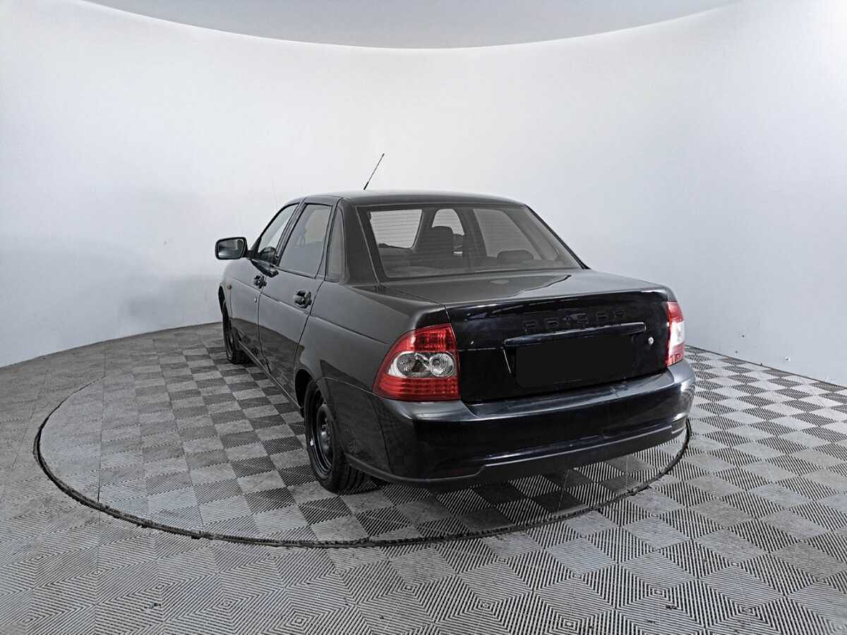 Lada (ВАЗ) Priora с пробегом — 2016 год. Фото: #6