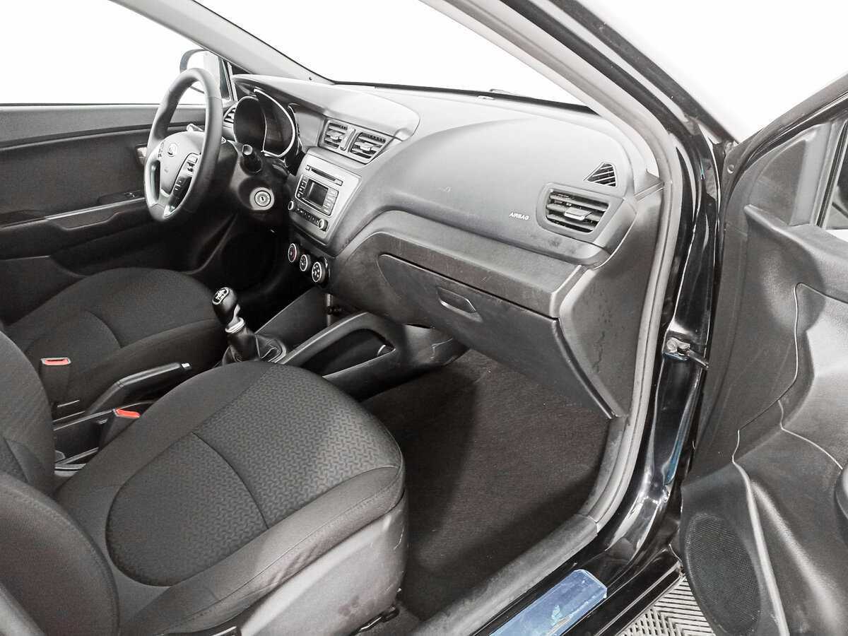 Kia Rio с пробегом — 2017 год. Фото: #8
