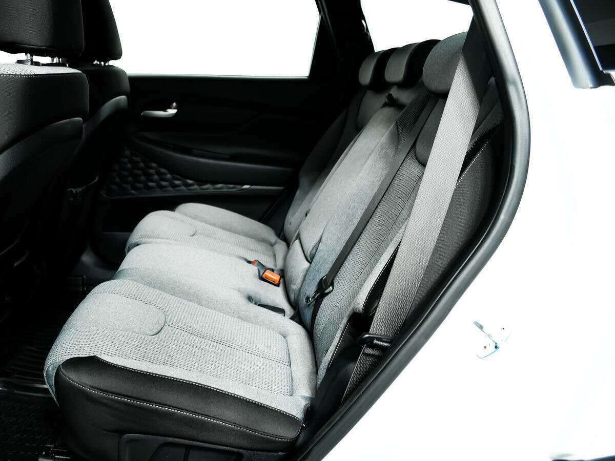 Hyundai Santa Fe с пробегом — 2019 год. Фото: #9