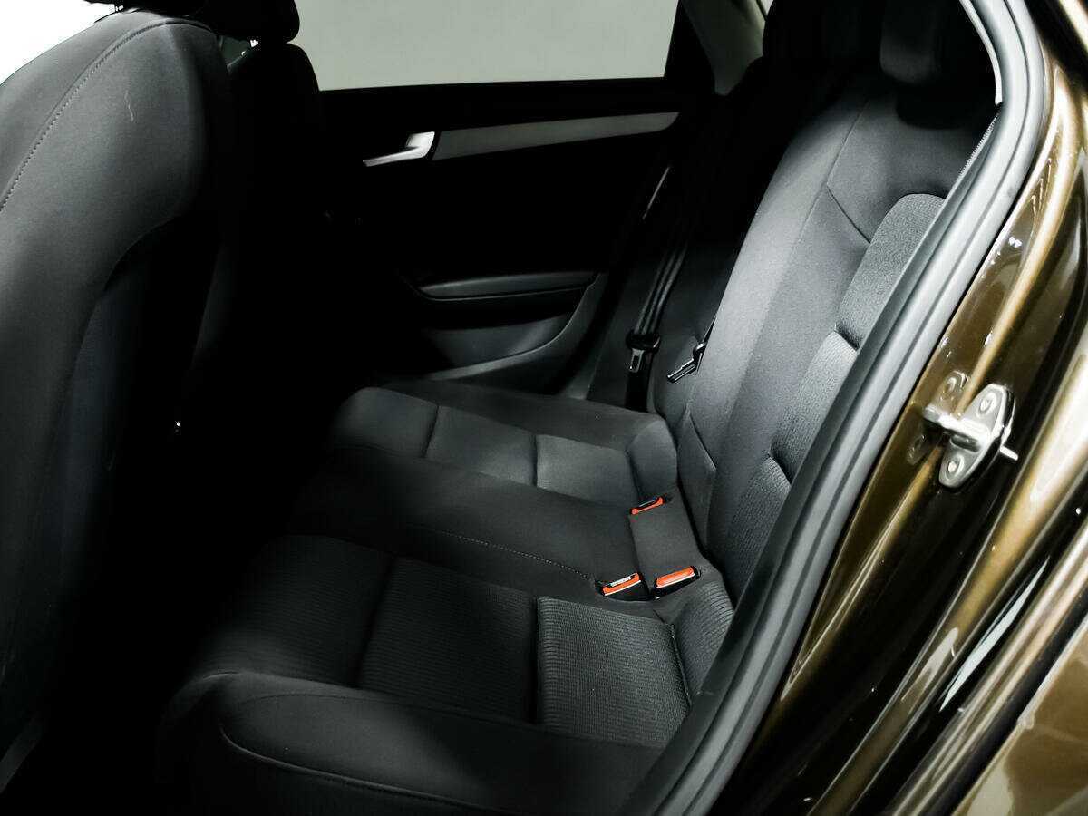 Audi A4 с пробегом — 2013 год. Фото: #9