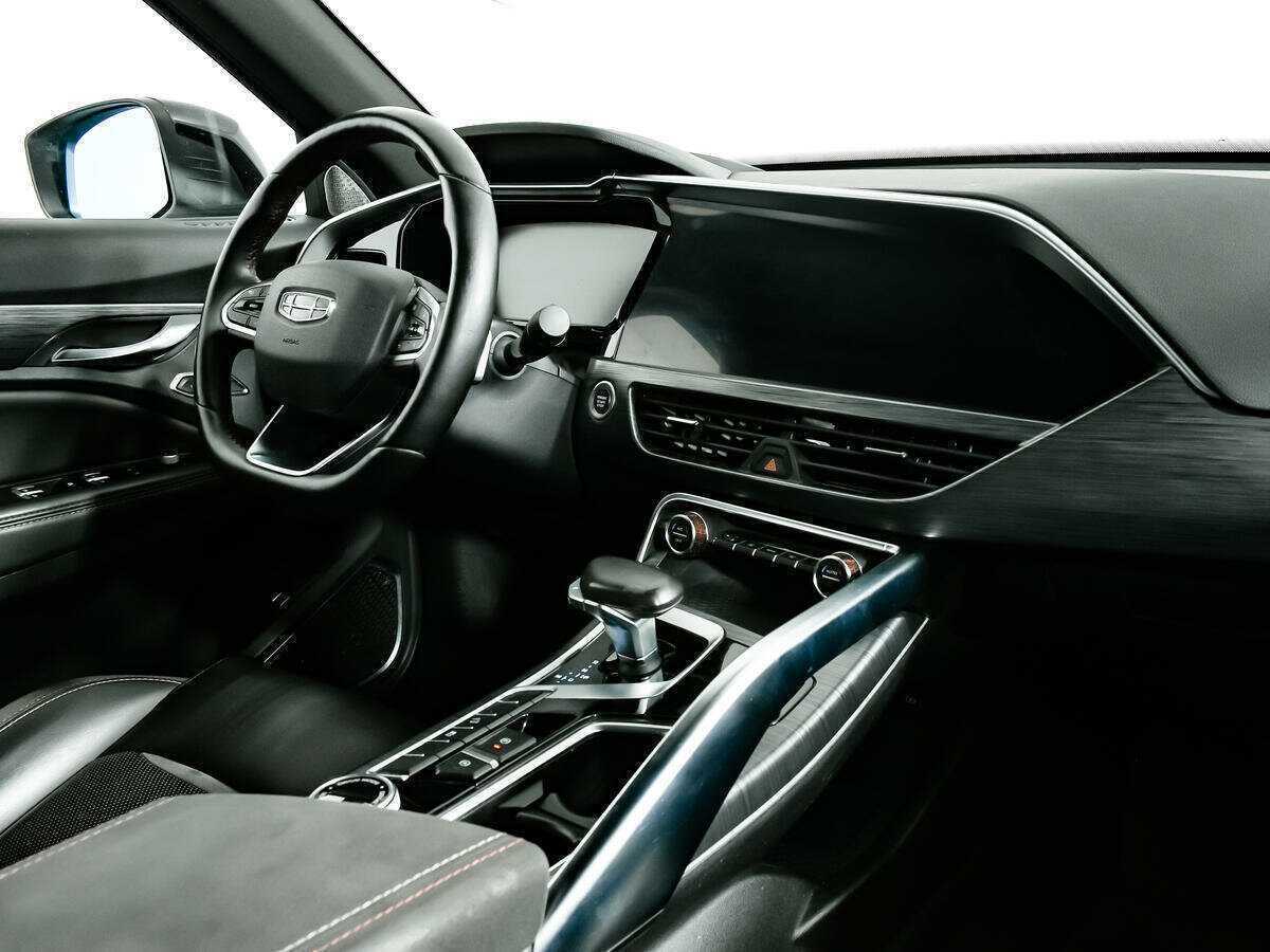 Geely Tugella с пробегом — 2022 год. Фото: #8