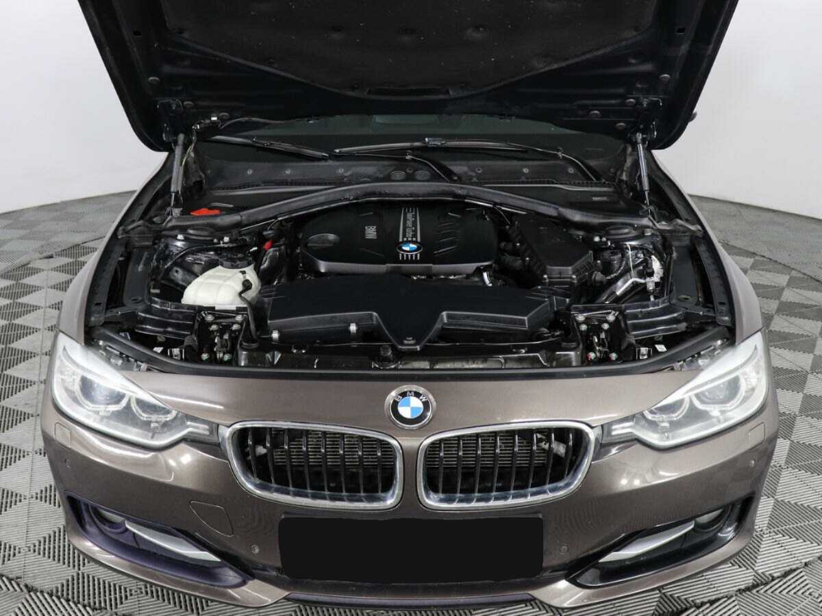 BMW 3 серии с пробегом — 2013 год. Фото: #9