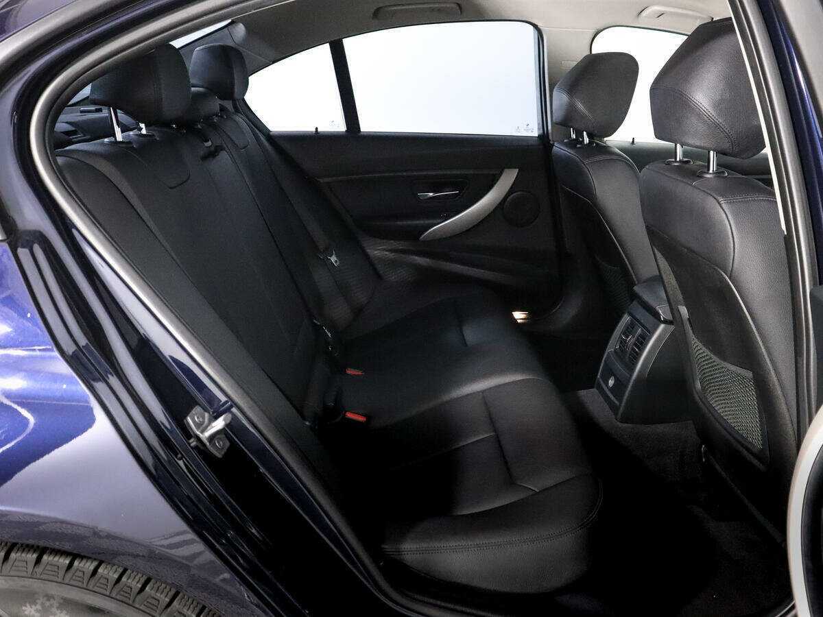 BMW 3 серии с пробегом — 2016 год. Фото: #10