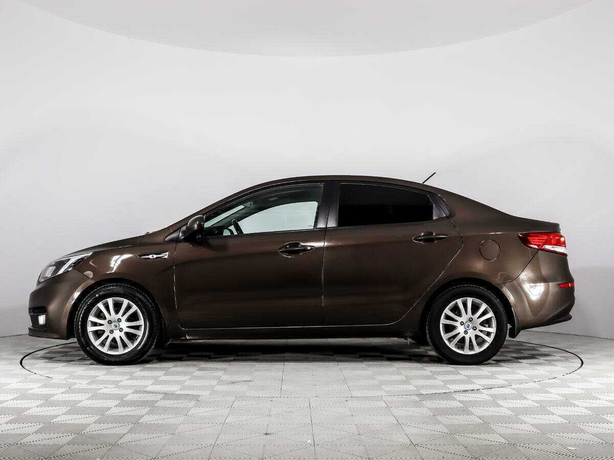 Kia Rio с пробегом — 2015 год. Фото: #7