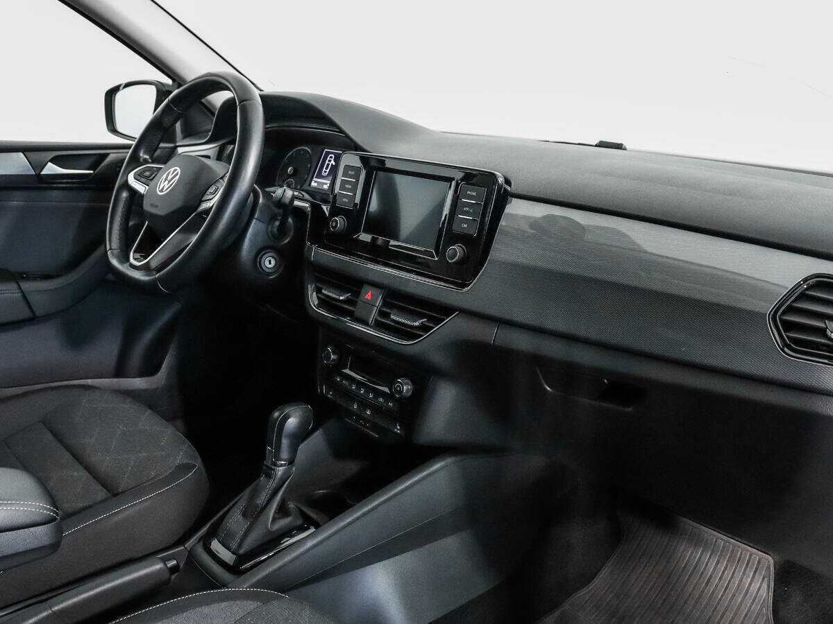 Volkswagen Polo с пробегом — 2020 год. Фото: #10