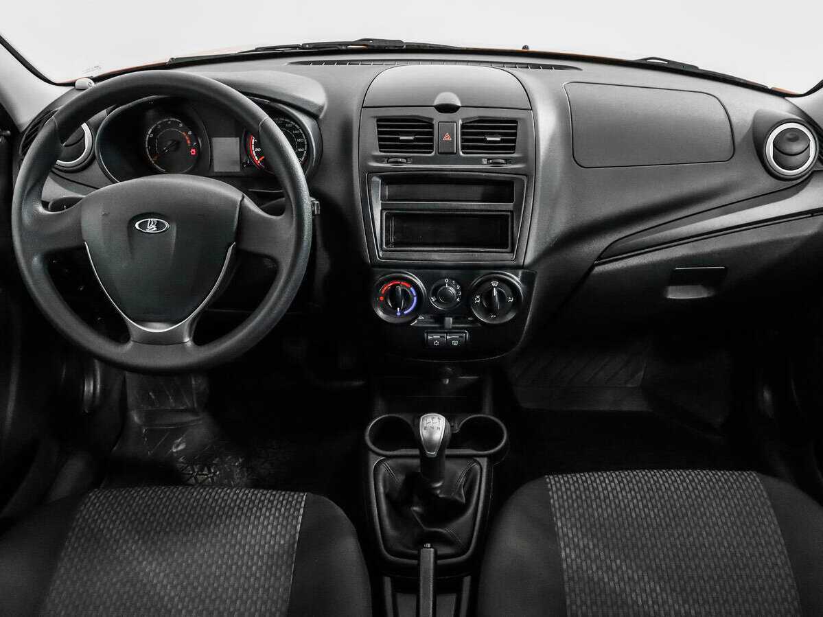 Lada (ВАЗ) Kalina с пробегом — 2018 год. Фото: #11