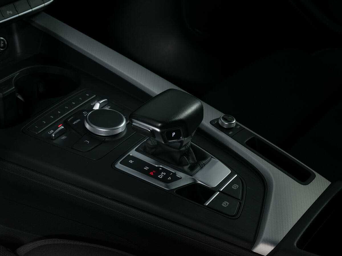 Audi A4 с пробегом — 2017 год. Фото: #14