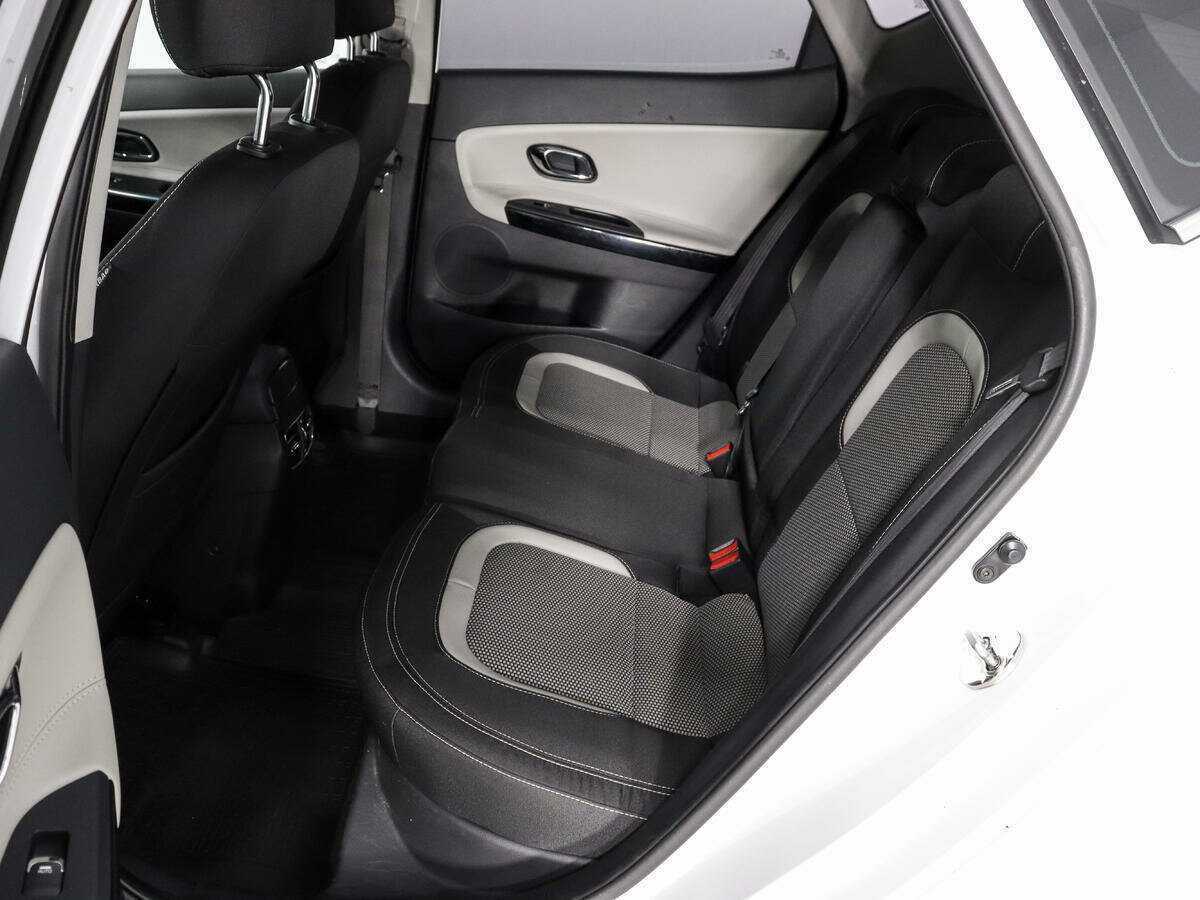 Kia Ceed с пробегом — 2016 год. Фото: #11