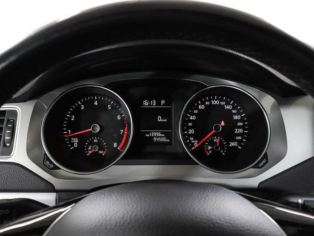 Volkswagen Jetta с пробегом — 2017 год. Фото: #10