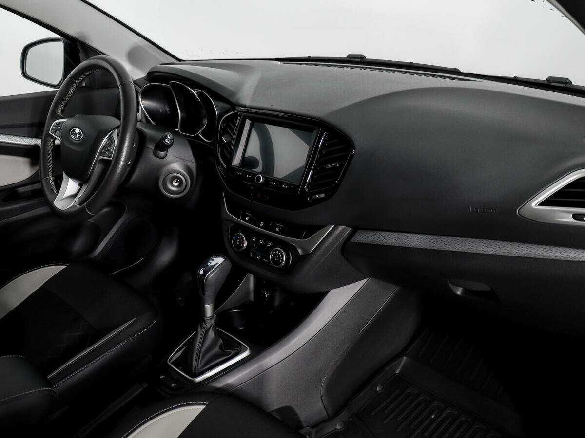 Lada (ВАЗ) Vesta с пробегом — 2022 год. Фото: #10