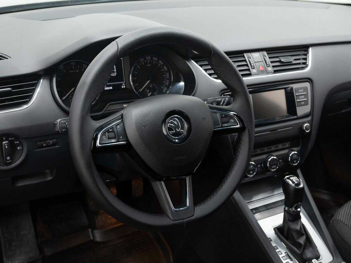 Skoda Octavia с пробегом — 2013 год. Фото: #14