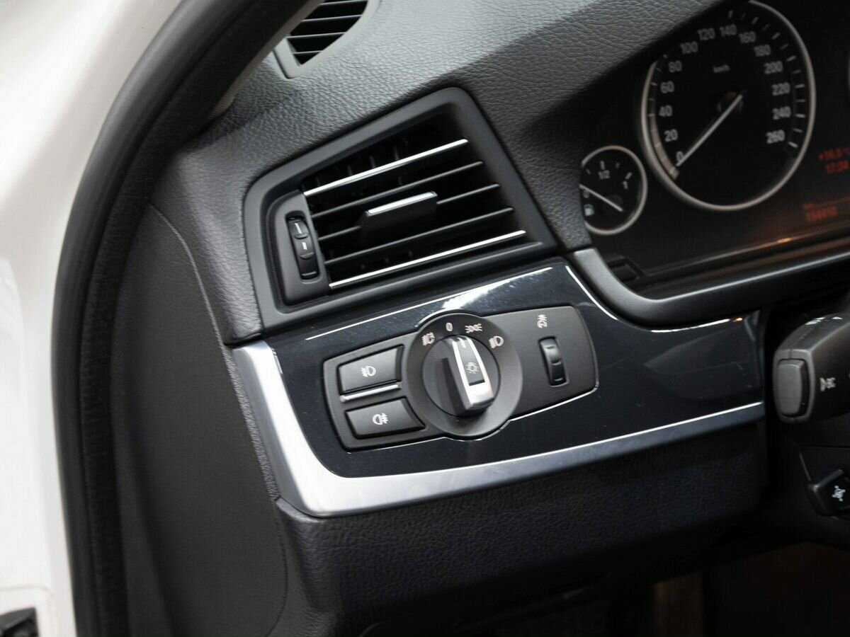 BMW 5 серии с пробегом — 2013 год. Фото: #22