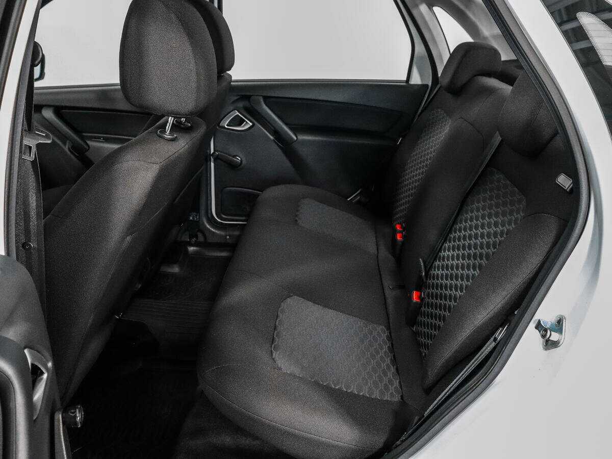 Lada (ВАЗ) Granta с пробегом — 2023 год. Фото: #9