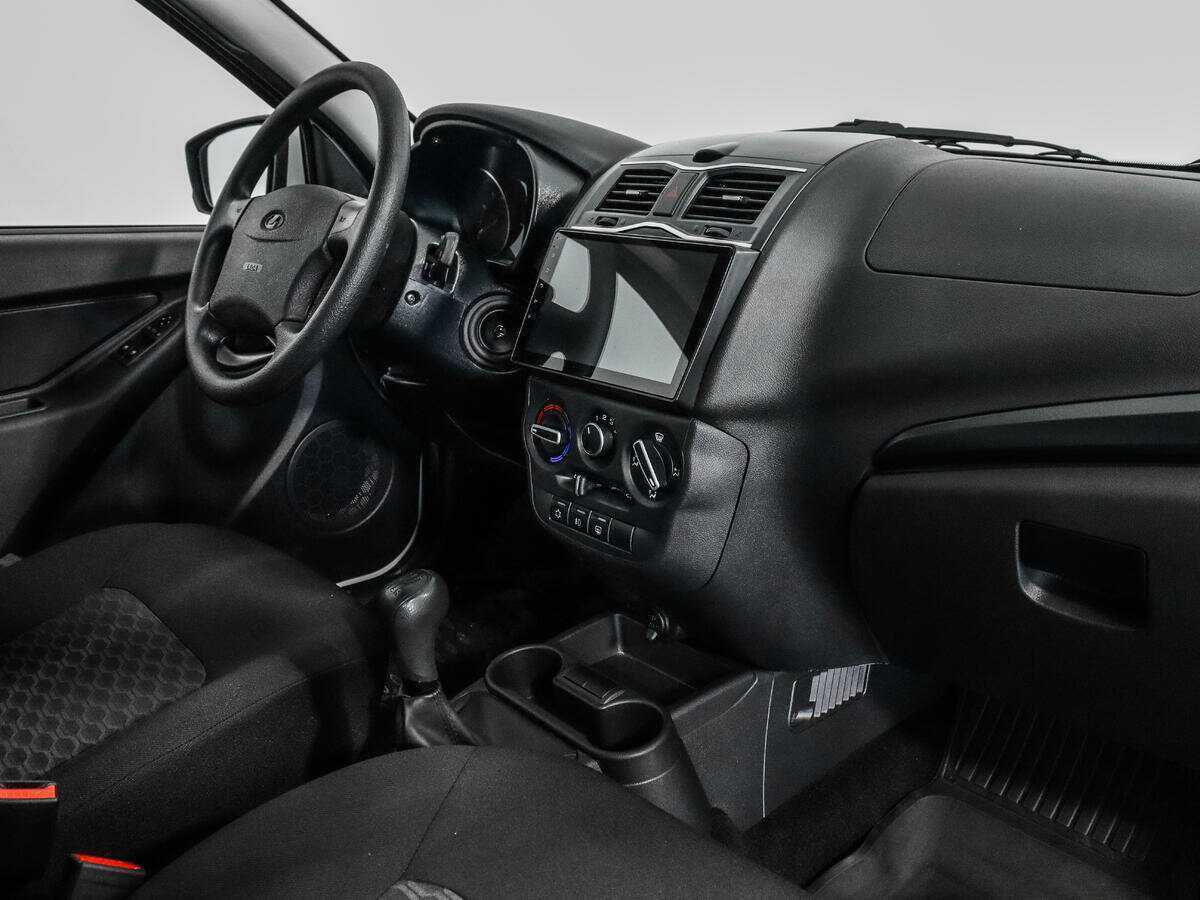 Lada (ВАЗ) Granta с пробегом — 2023 год. Фото: #10