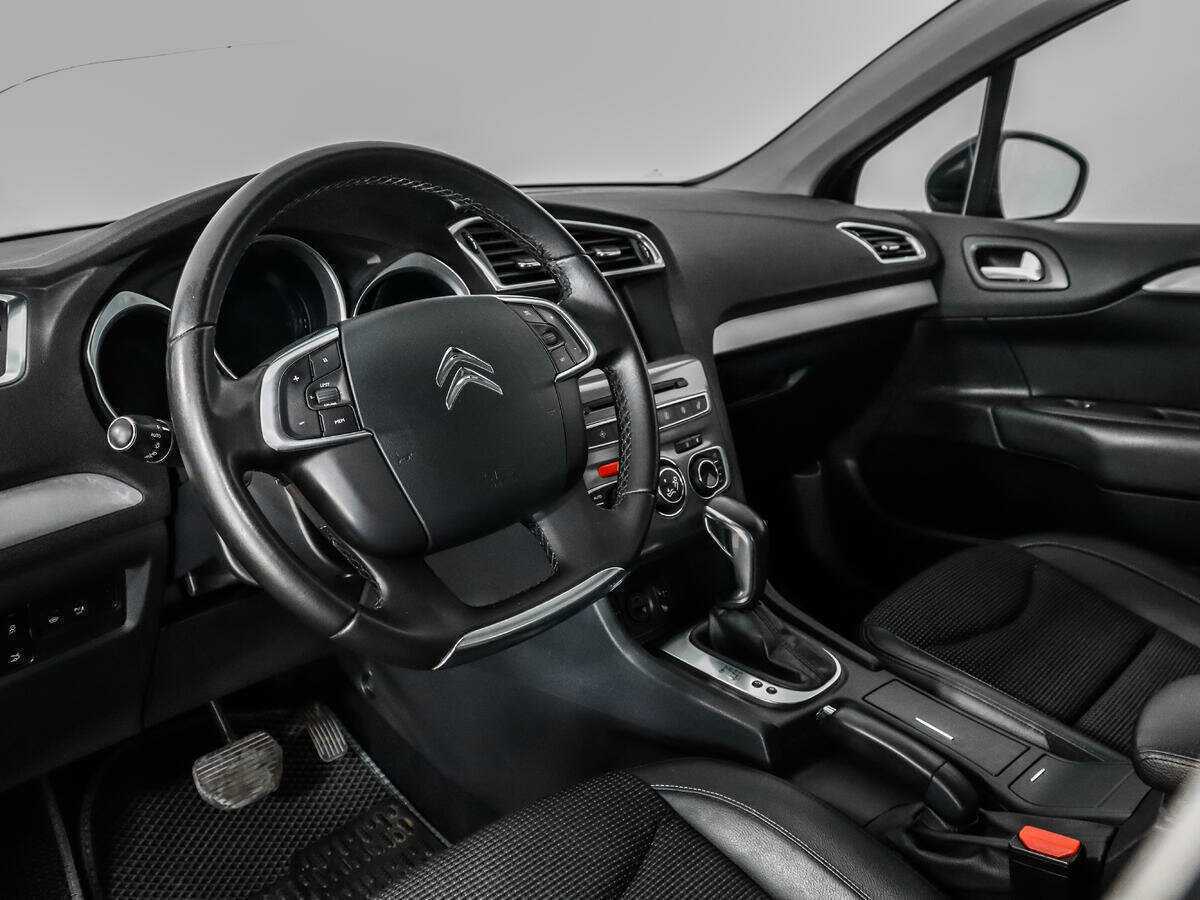 Citroen C4 с пробегом — 2017 год. Фото: #8