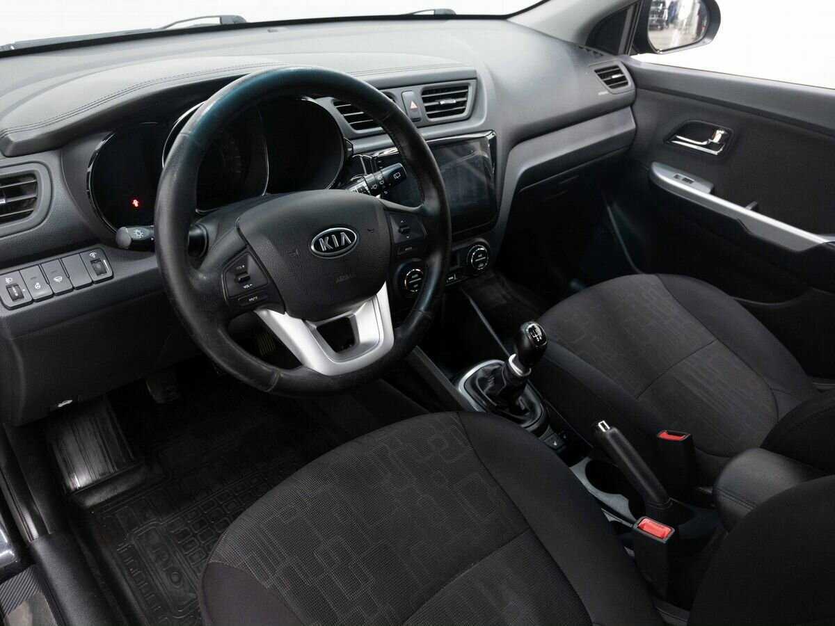Kia Rio с пробегом — 2012 год. Фото: #7