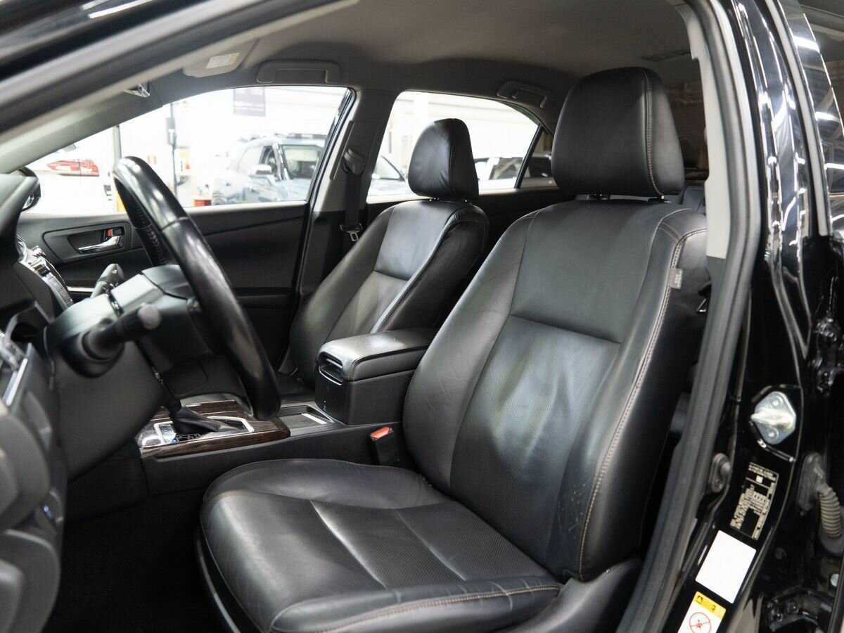 Toyota Camry с пробегом — 2017 год. Фото: #5