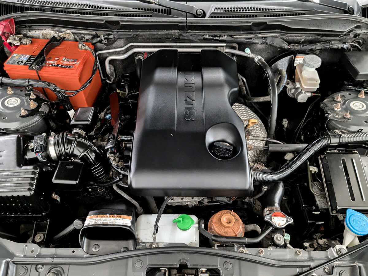 Suzuki Grand Vitara с пробегом — 2012 год. Фото: #8