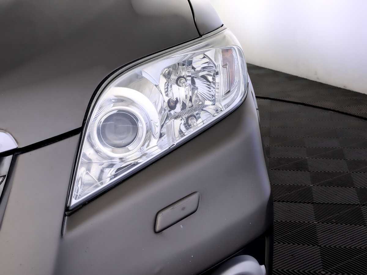 Toyota RAV4 с пробегом — 2012 год. Фото: #16