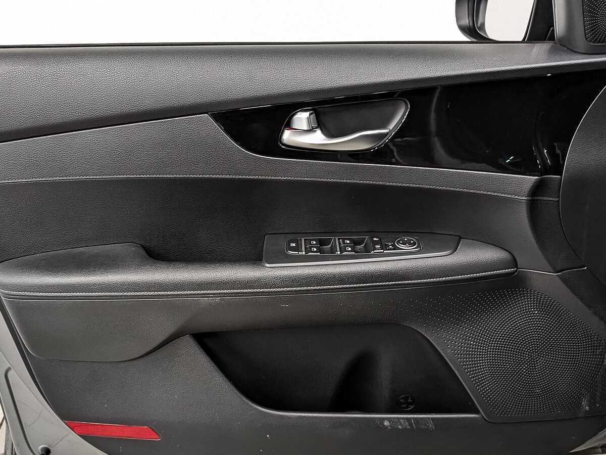 Kia Cerato с пробегом — 2018 год. Фото: #18