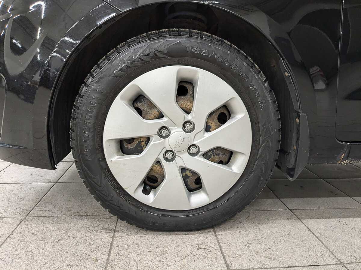 Kia Rio с пробегом — 2012 год. Фото: #11