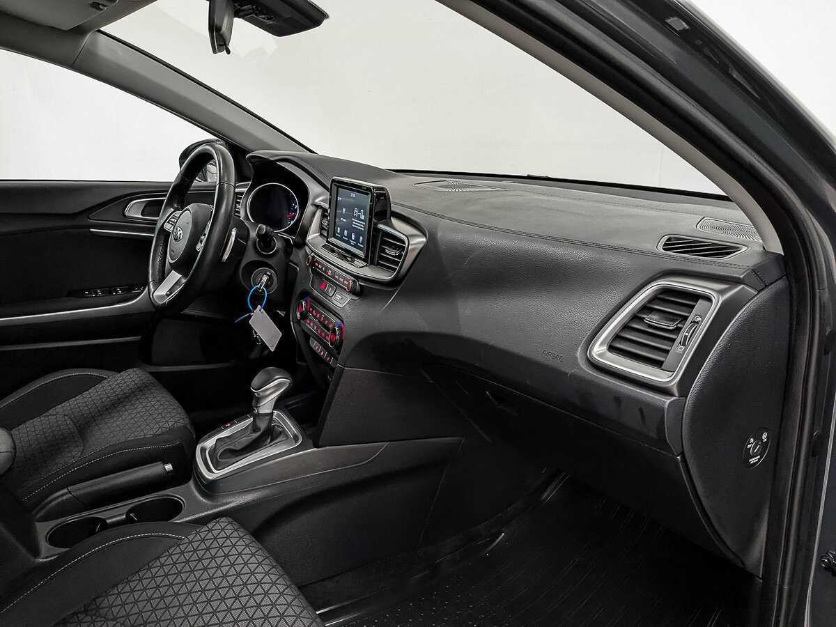 Kia Ceed с пробегом — 2019 год. Фото: #12