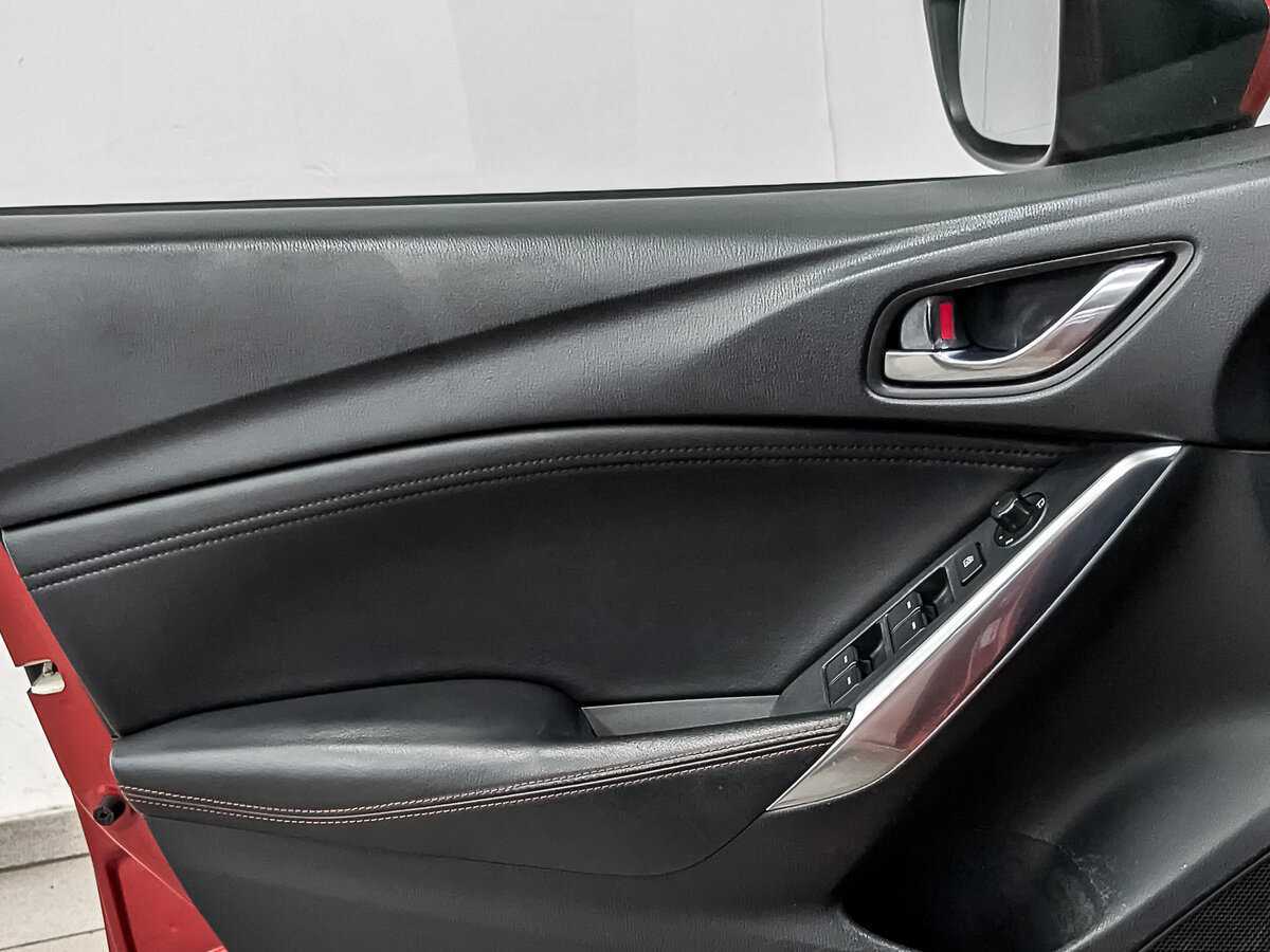 Mazda 6 с пробегом — 2013 год. Фото: #18