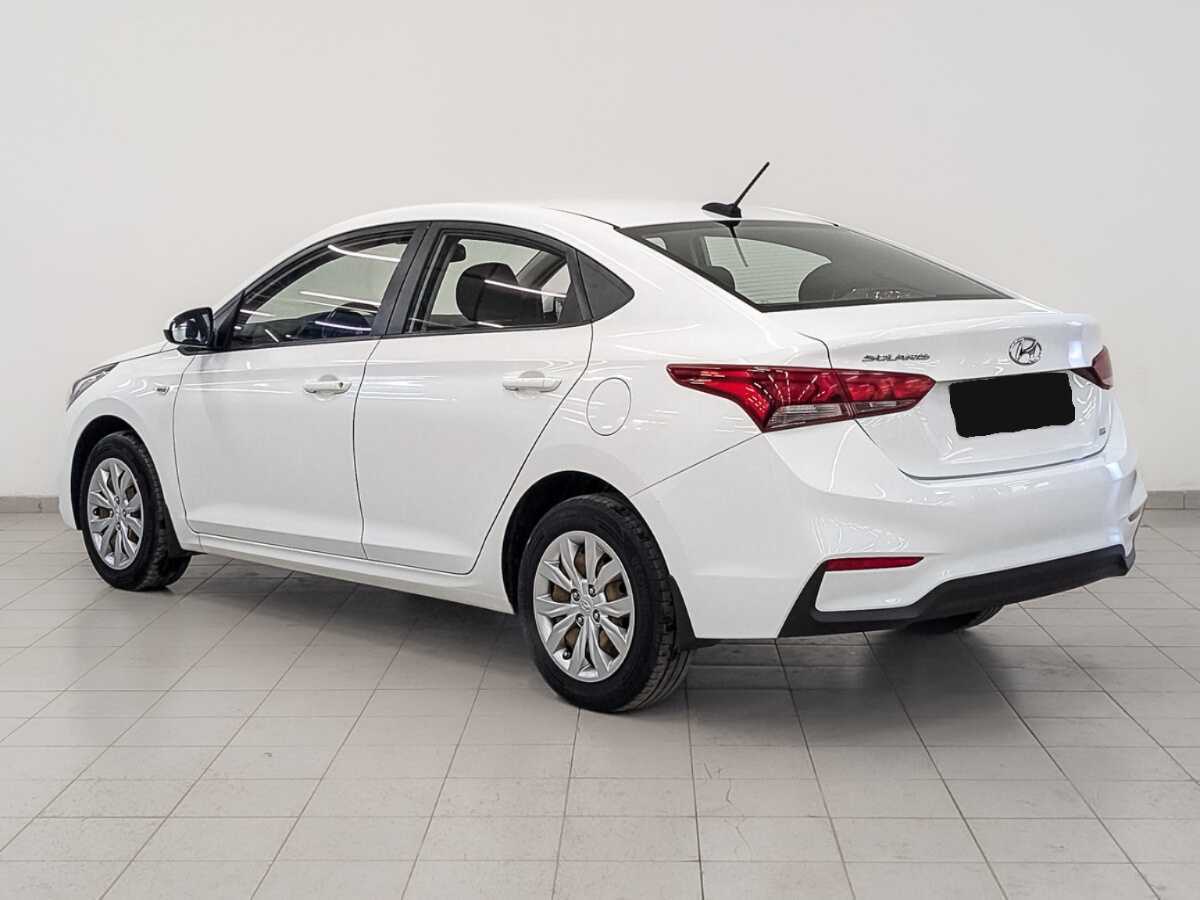 Hyundai Solaris с пробегом — 2017 год. Фото: #6