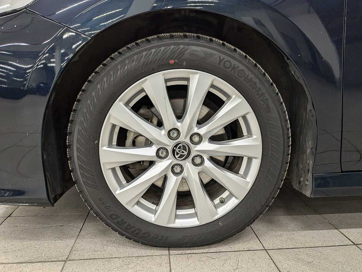 Toyota Camry с пробегом — 2018 год. Фото: #11