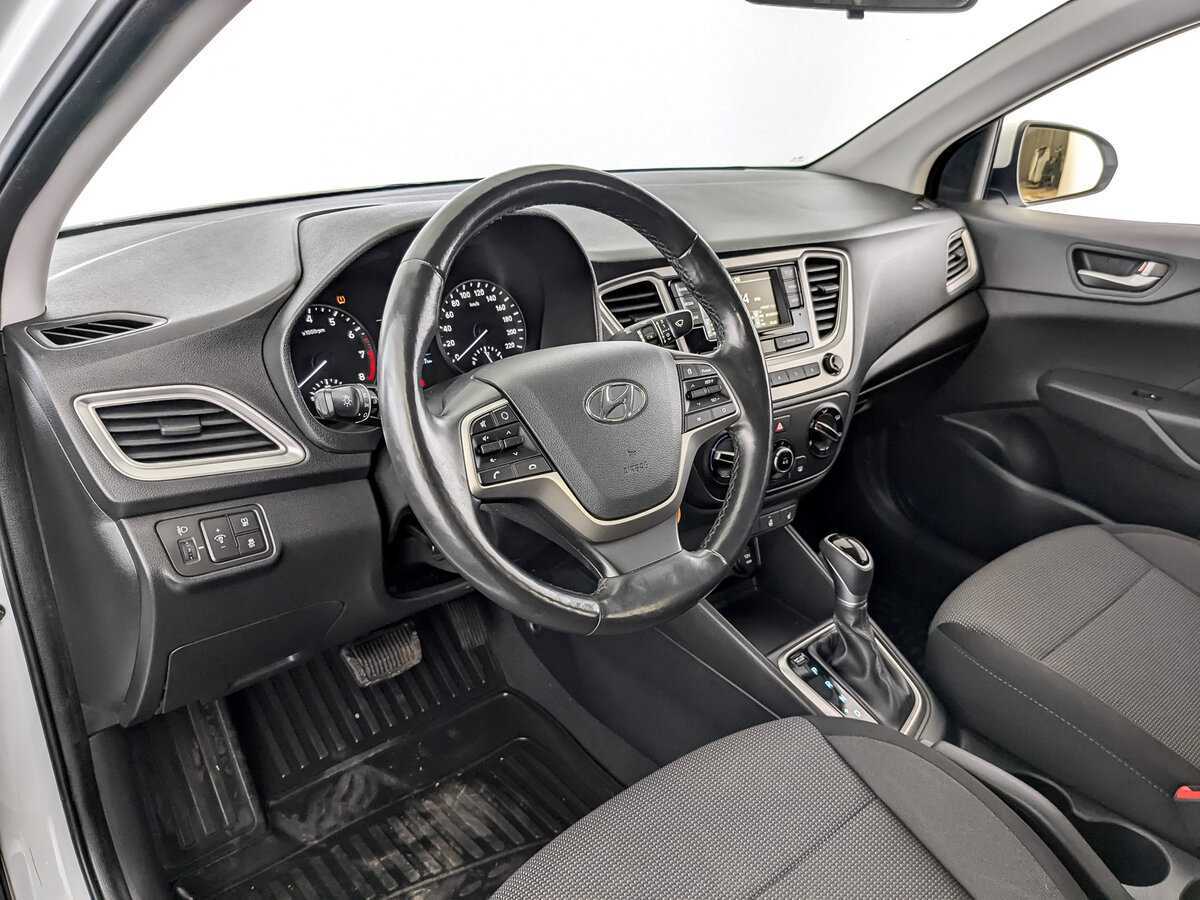 Hyundai Solaris с пробегом — 2019 год. Фото: #15