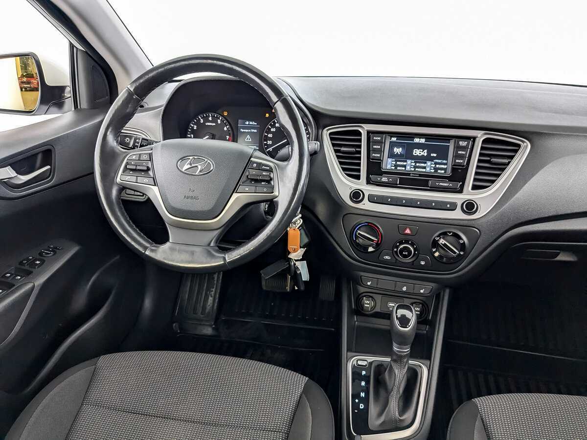 Hyundai Solaris с пробегом — 2019 год. Фото: #24