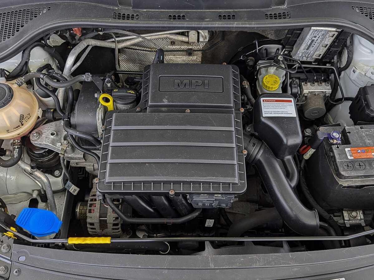 Skoda Rapid с пробегом — 2017 год. Фото: #8