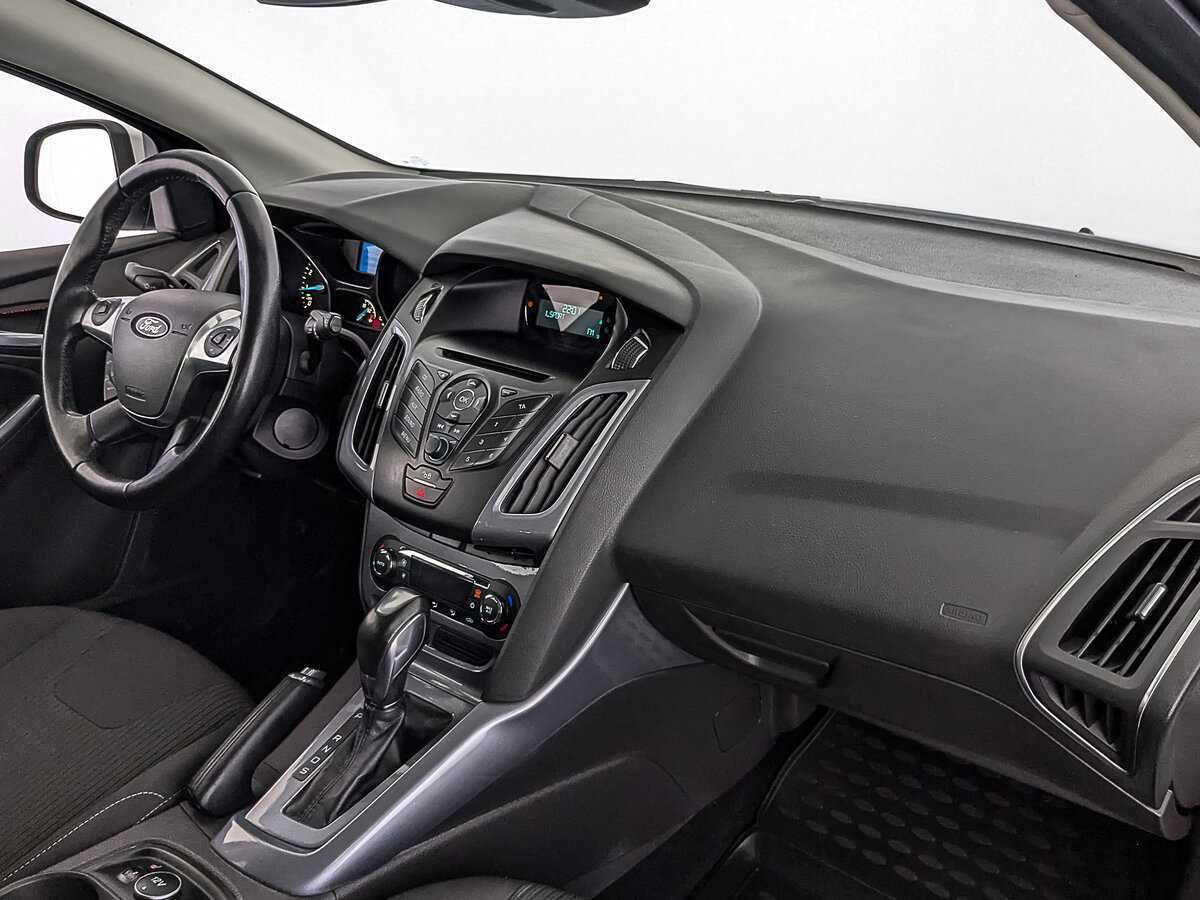 Ford Focus с пробегом — 2014 год. Фото: #12