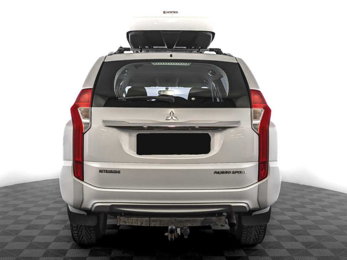 Mitsubishi Pajero Sport с пробегом — 2018 год. Фото: #5