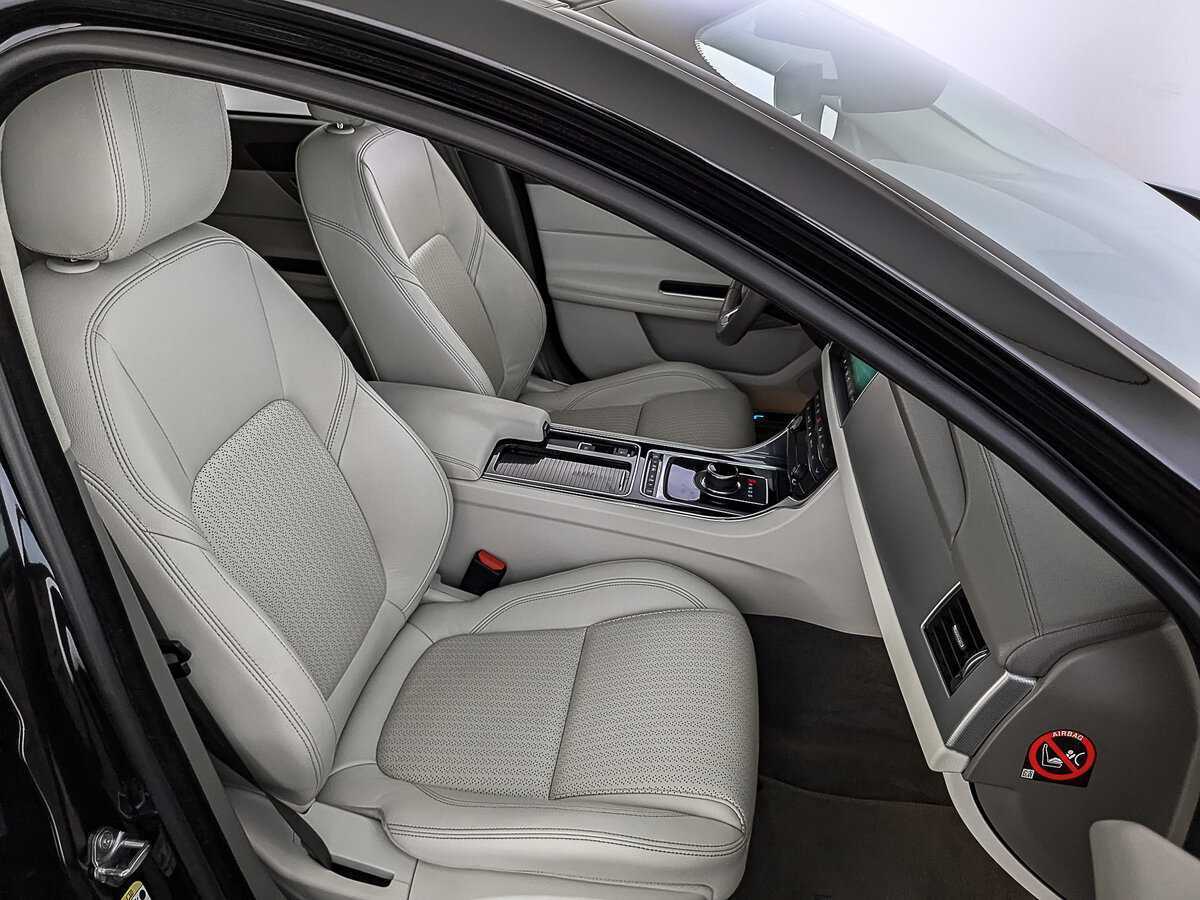 Jaguar XF с пробегом — 2018 год. Фото: #23