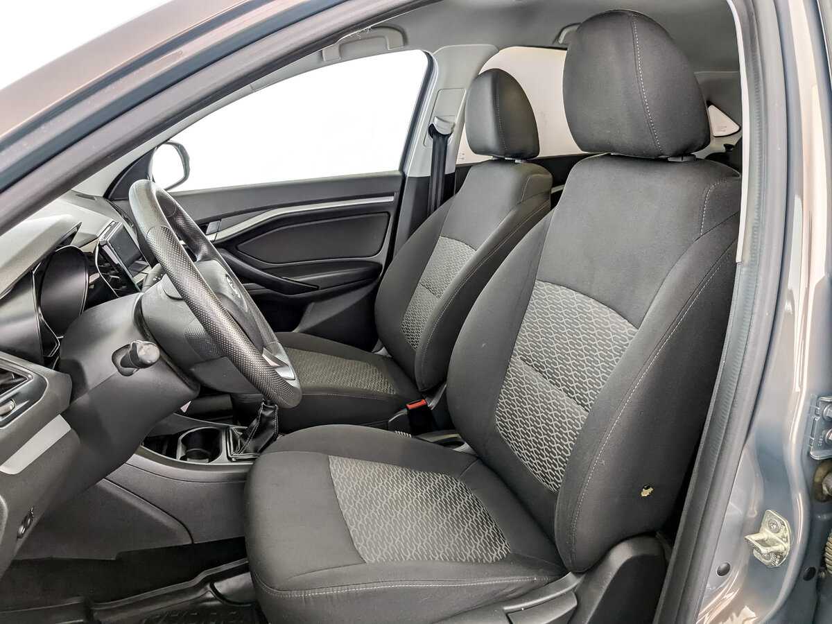 Lada (ВАЗ) Vesta с пробегом — 2017 год. Фото: #19