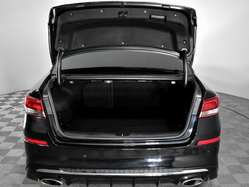 Kia Optima с пробегом — 2018 год. Фото: #19