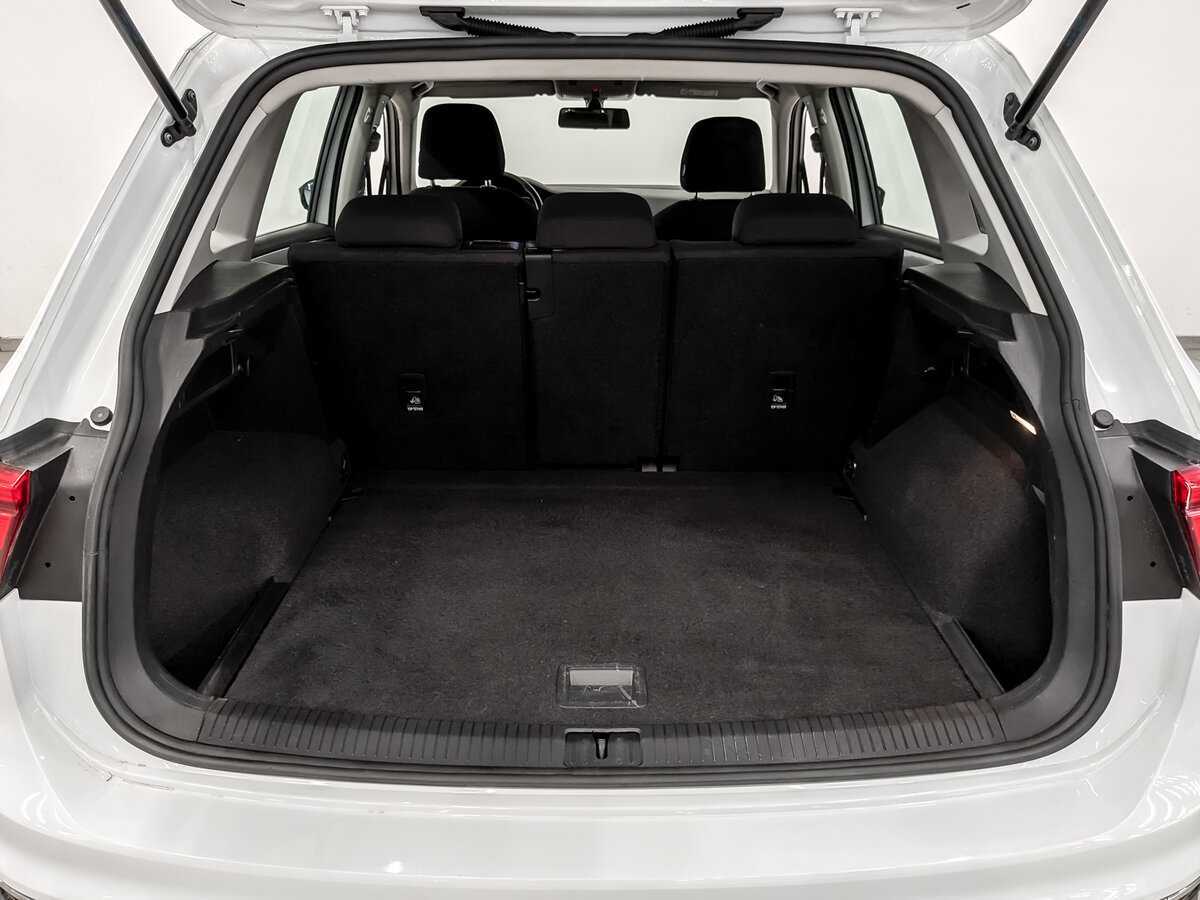 Volkswagen Tiguan с пробегом — 2021 год. Фото: #9