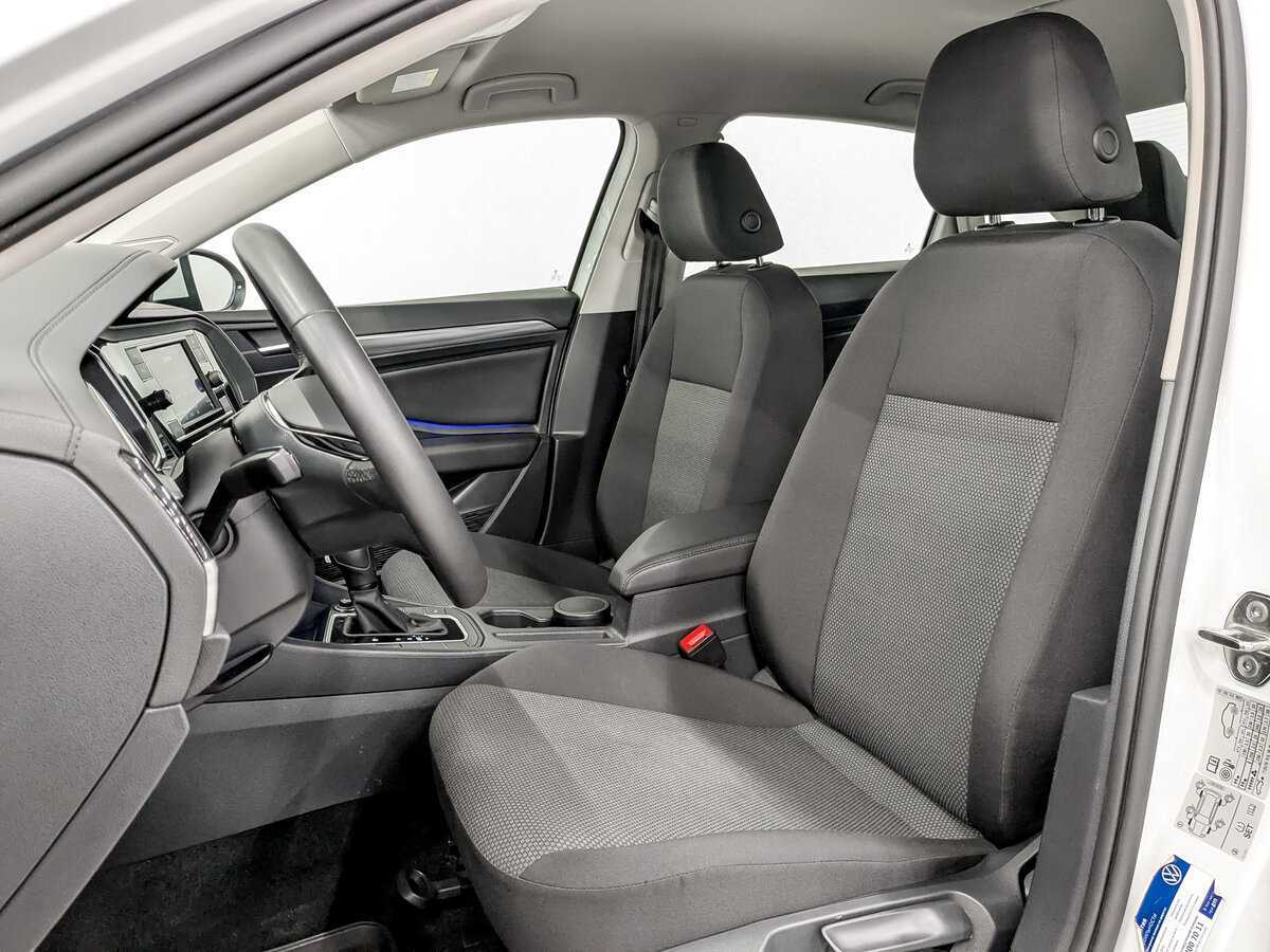 Volkswagen Jetta с пробегом — 2020 год. Фото: #19