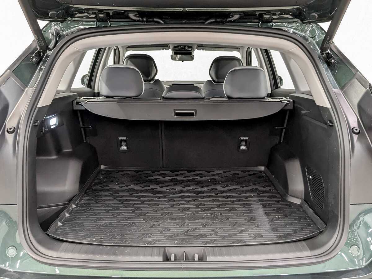 Geely Atlas с пробегом — 2024 год. Фото: #9