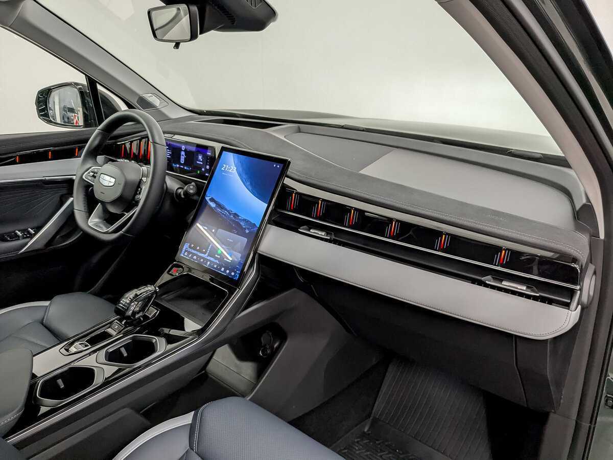 Geely Atlas с пробегом — 2024 год. Фото: #10