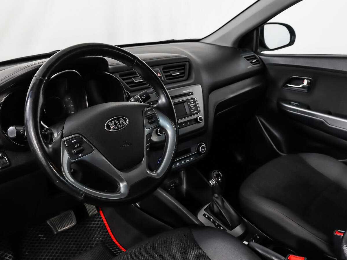 Kia Rio с пробегом — 2017 год. Фото: #8