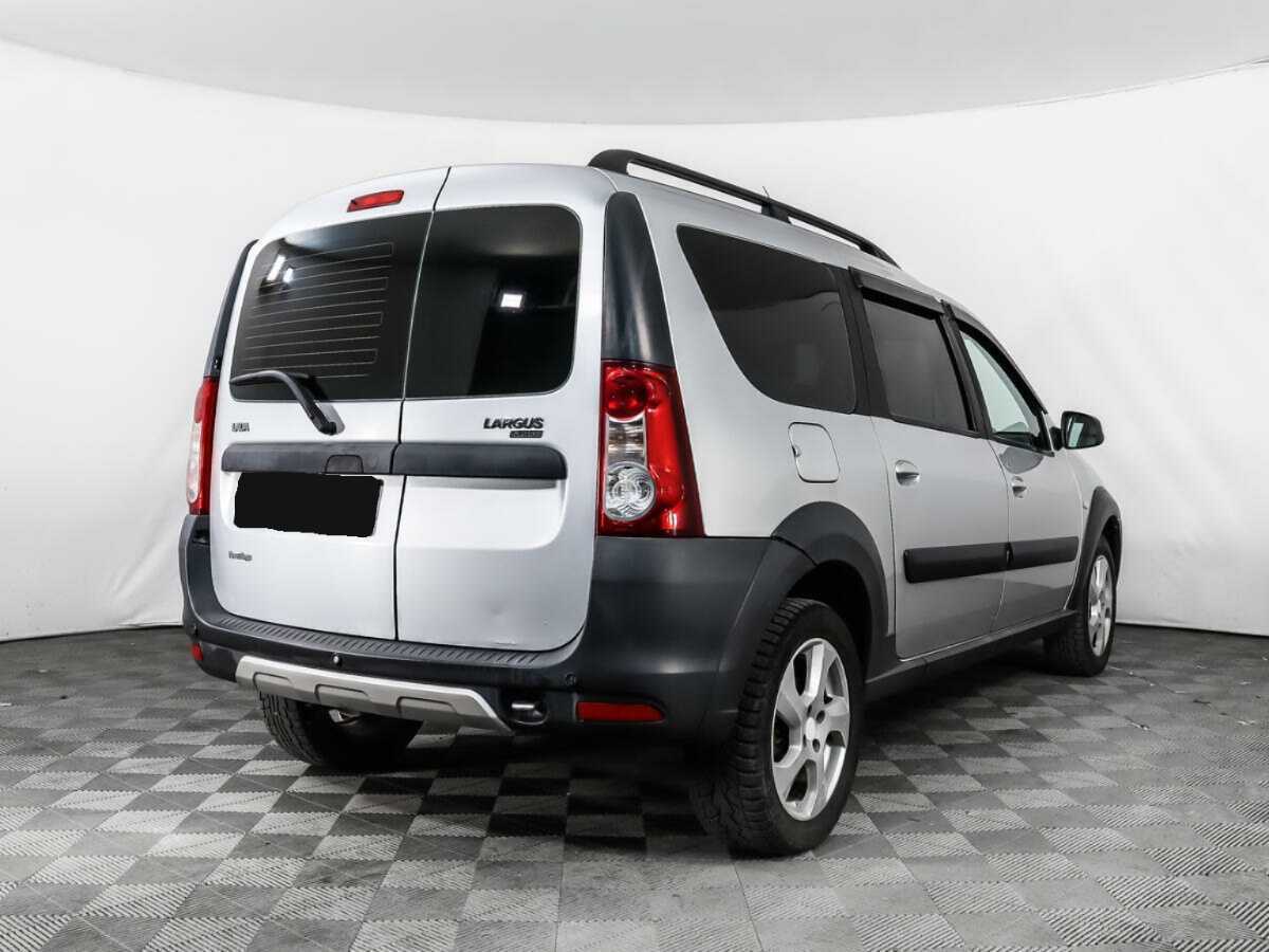 Lada (ВАЗ) Largus с пробегом — 2015 год. Фото: #4