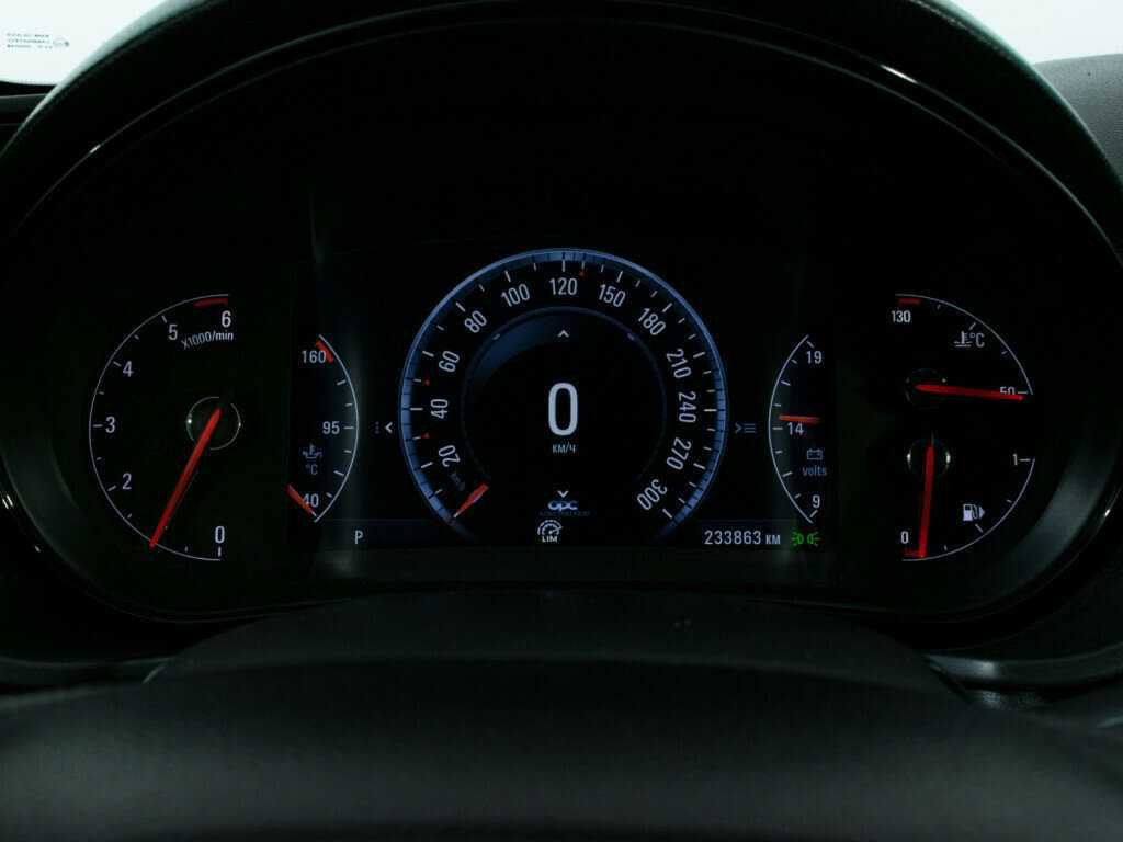 Opel Insignia с пробегом — 2014 год. Фото: #8