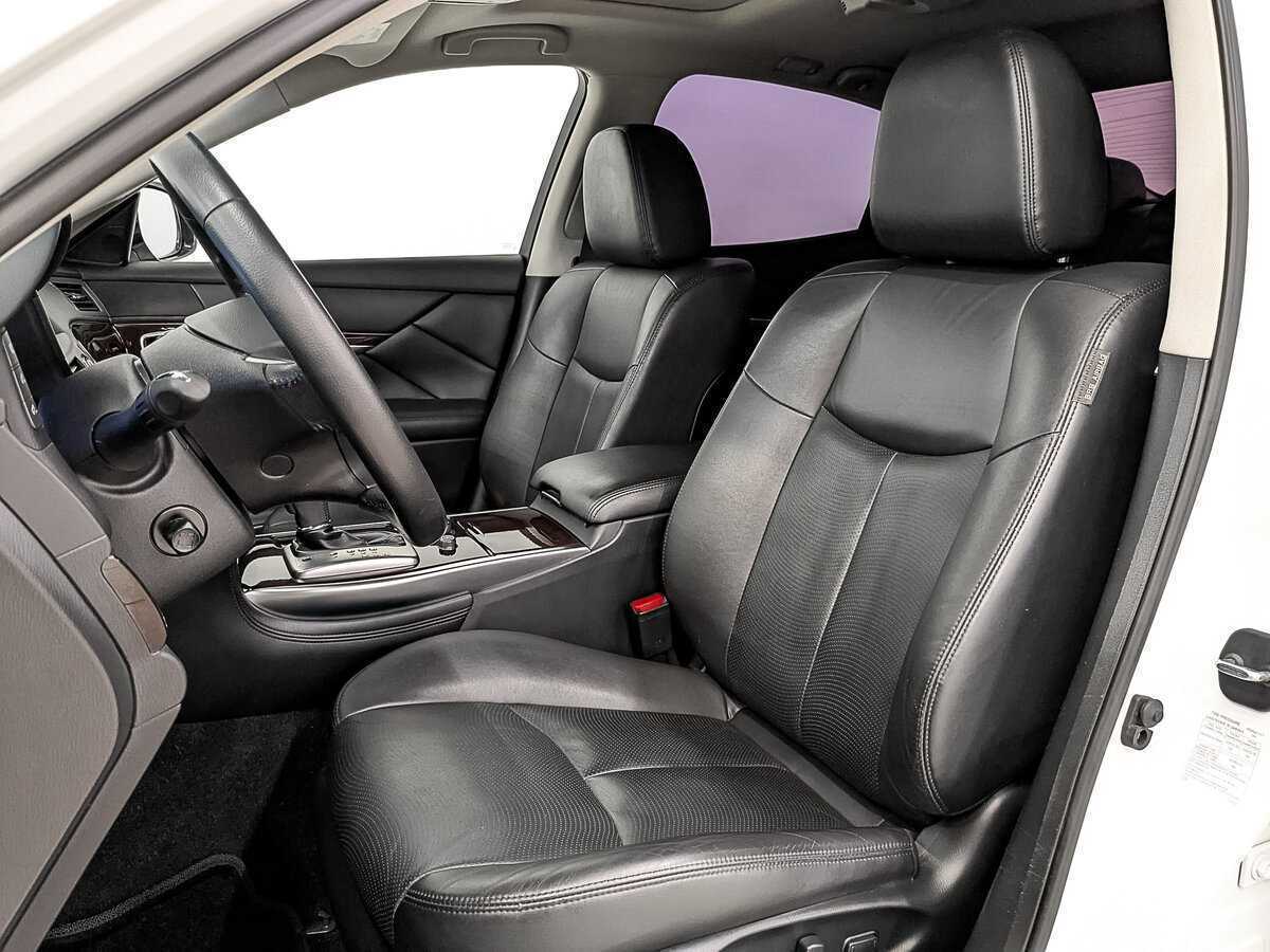 Infiniti Q70 с пробегом — 2016 год. Фото: #19