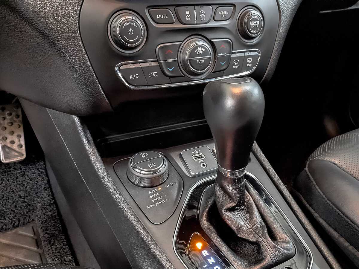 Jeep Cherokee с пробегом — 2019 год. Фото: #24