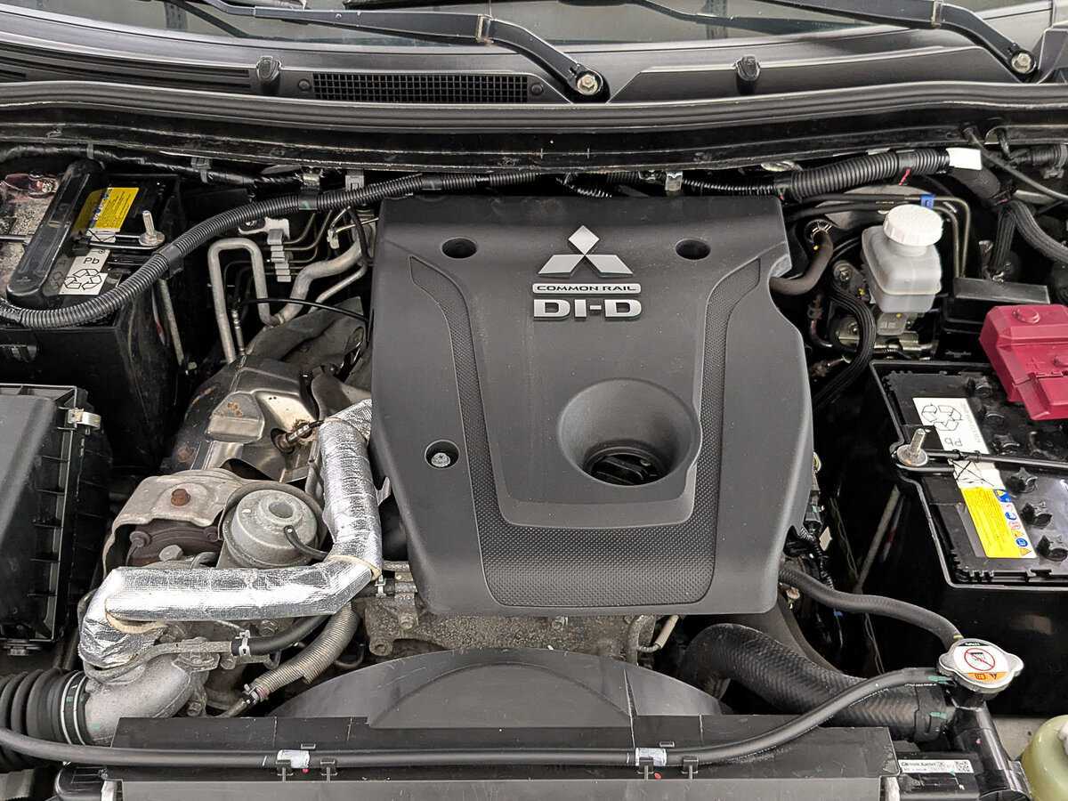 Mitsubishi Pajero Sport с пробегом — 2020 год. Фото: #8