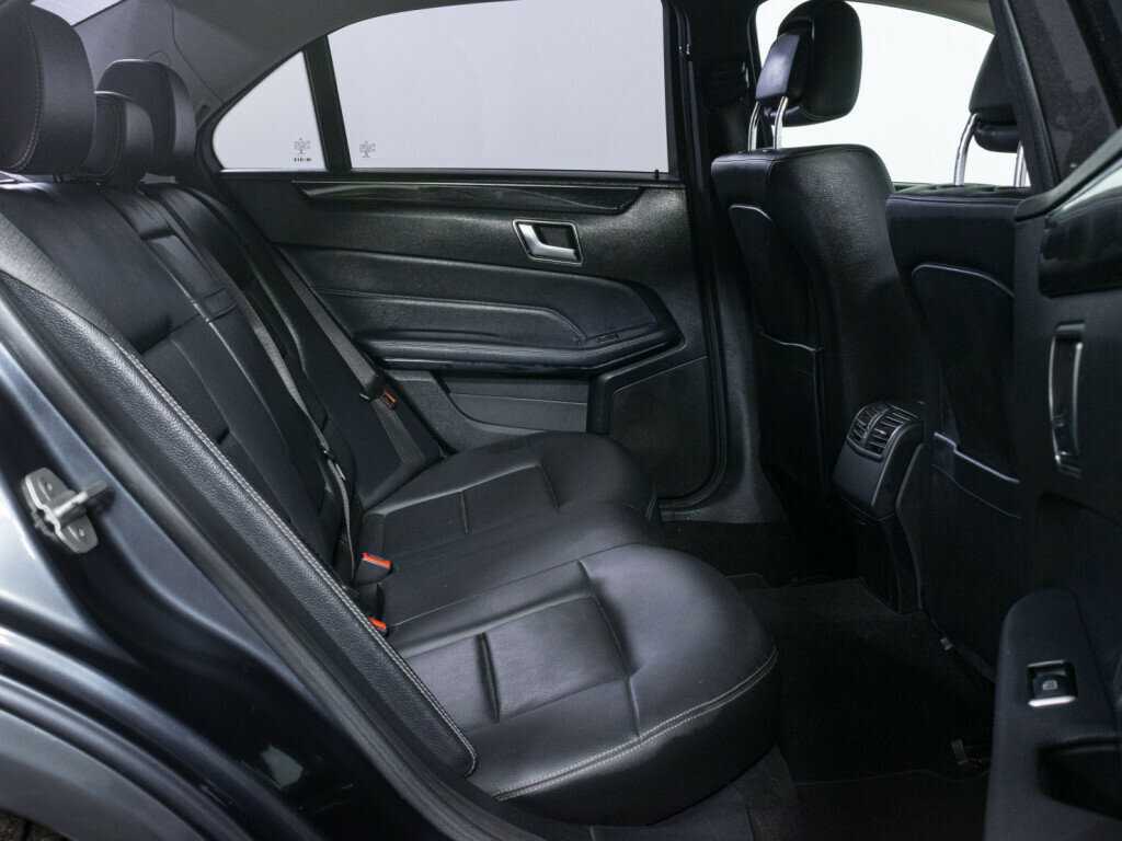 Mercedes-Benz E-Класс с пробегом — 2014 год. Фото: #9