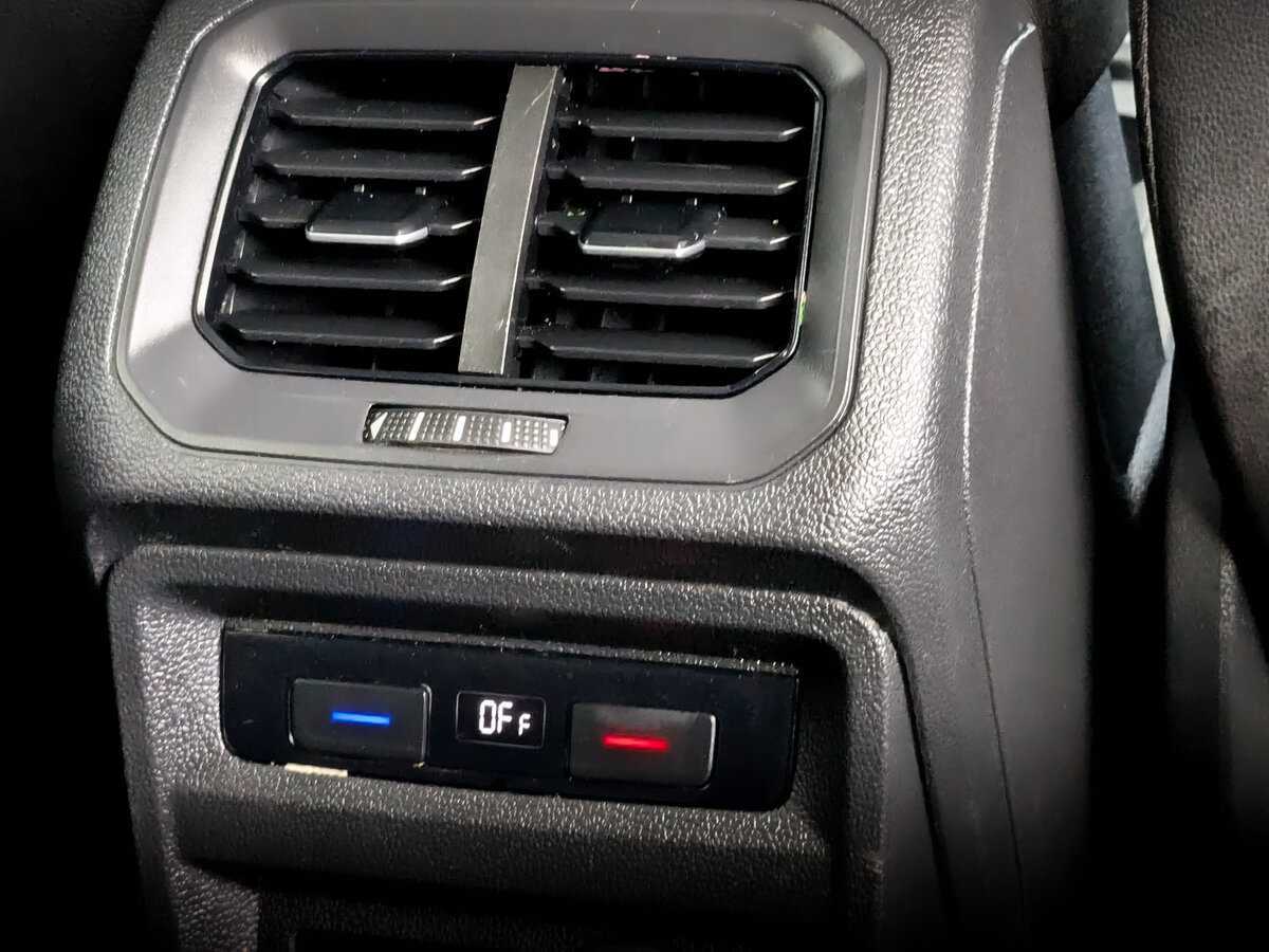 Volkswagen Tiguan с пробегом — 2020 год. Фото: #26