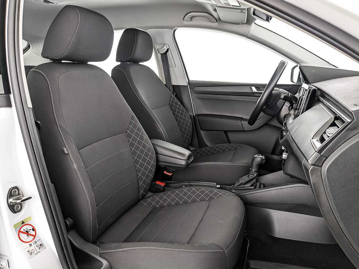 Skoda Rapid с пробегом — 2020 год. Фото: #23